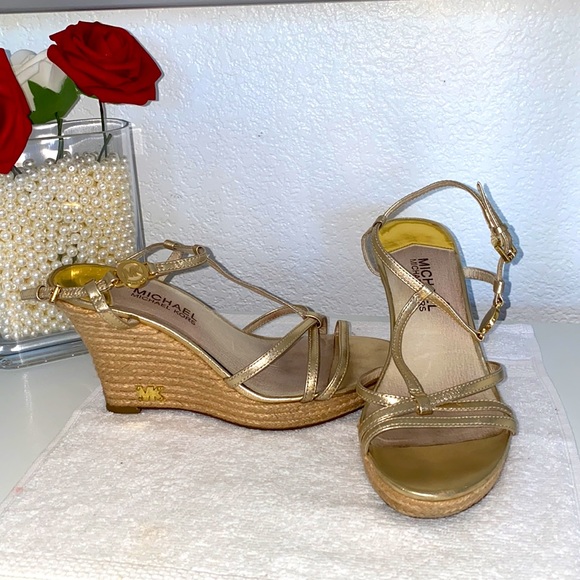 Micheal Kors Strap Wedges - Picture 7 of 15